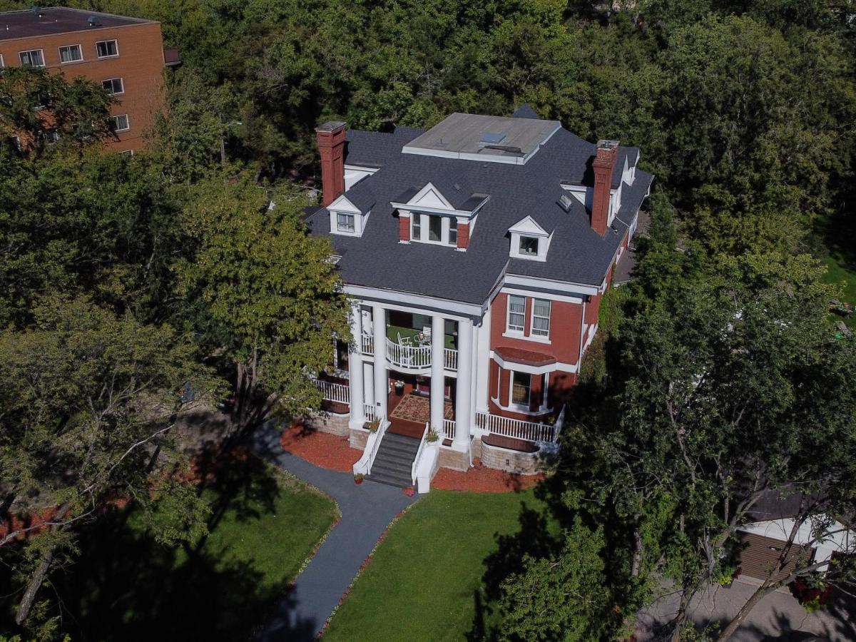 No. 5 East Bed and Breakfast Γουίνιπεγκ Εξωτερικό φωτογραφία