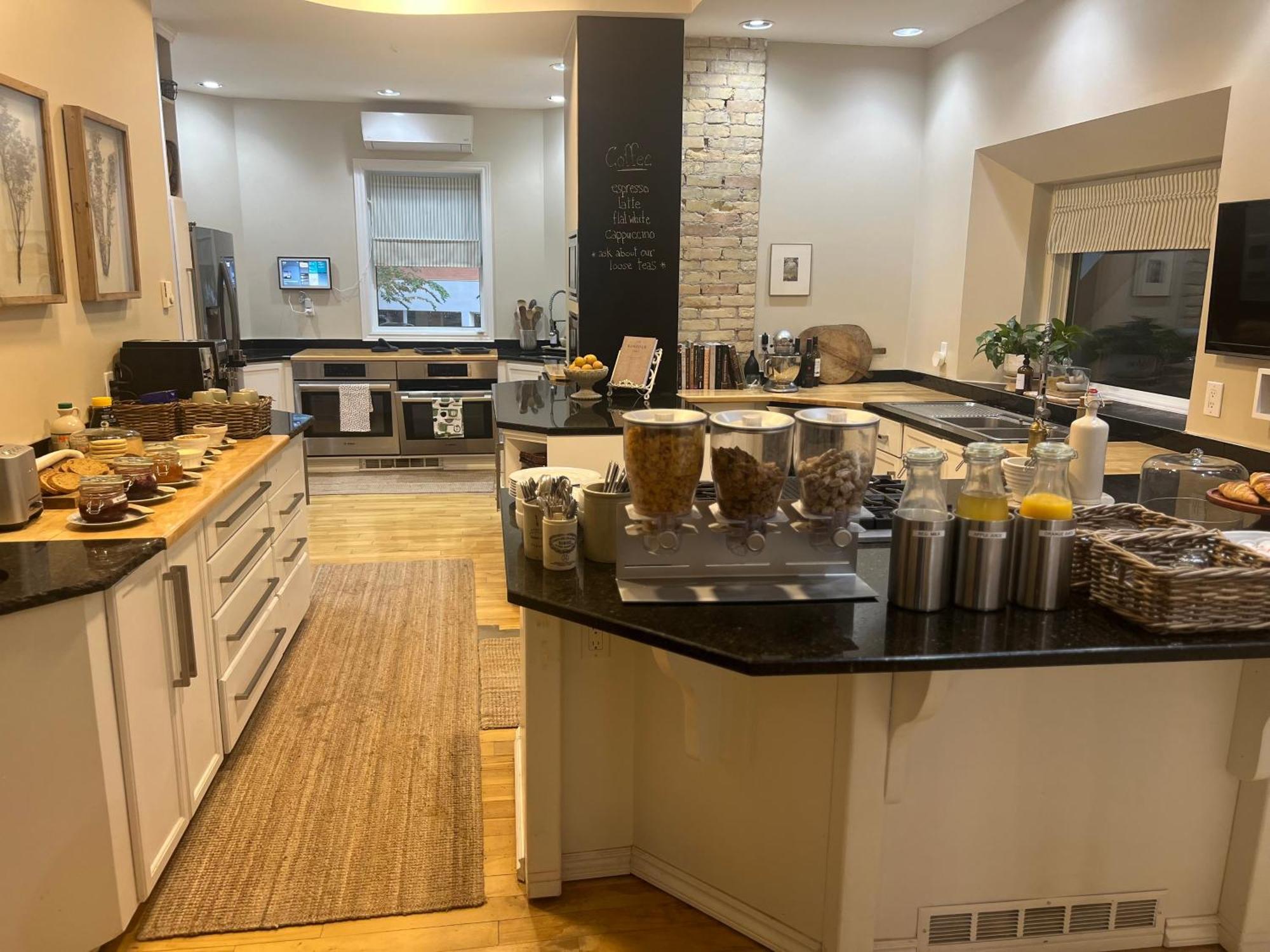 No. 5 East Bed and Breakfast Γουίνιπεγκ Εξωτερικό φωτογραφία